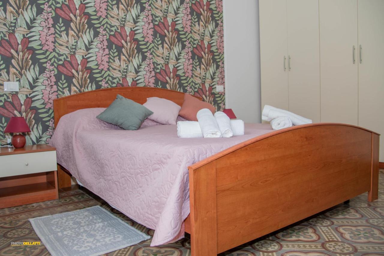 Victoria Suite Taranto Exterior foto