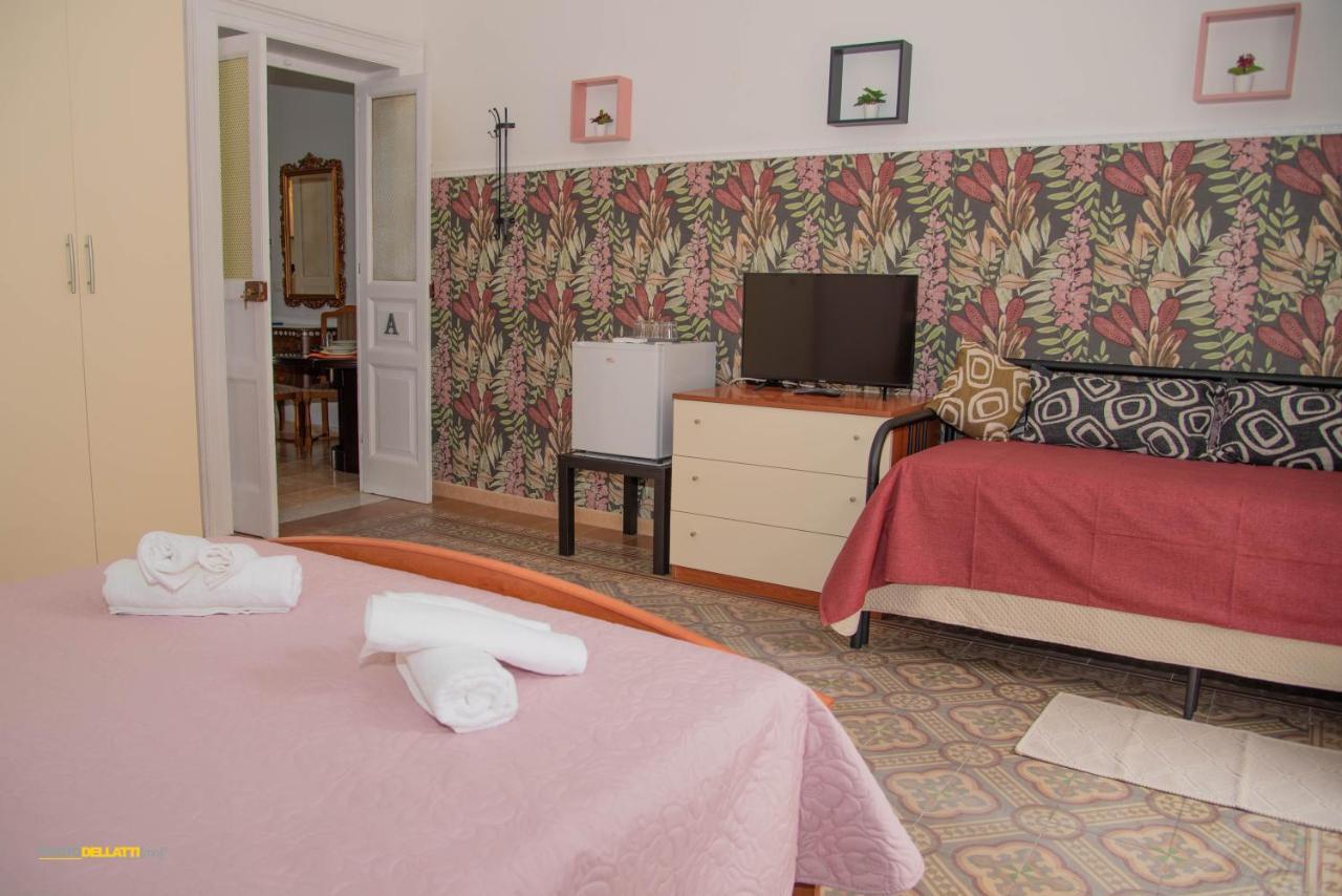 Victoria Suite Taranto Exterior foto